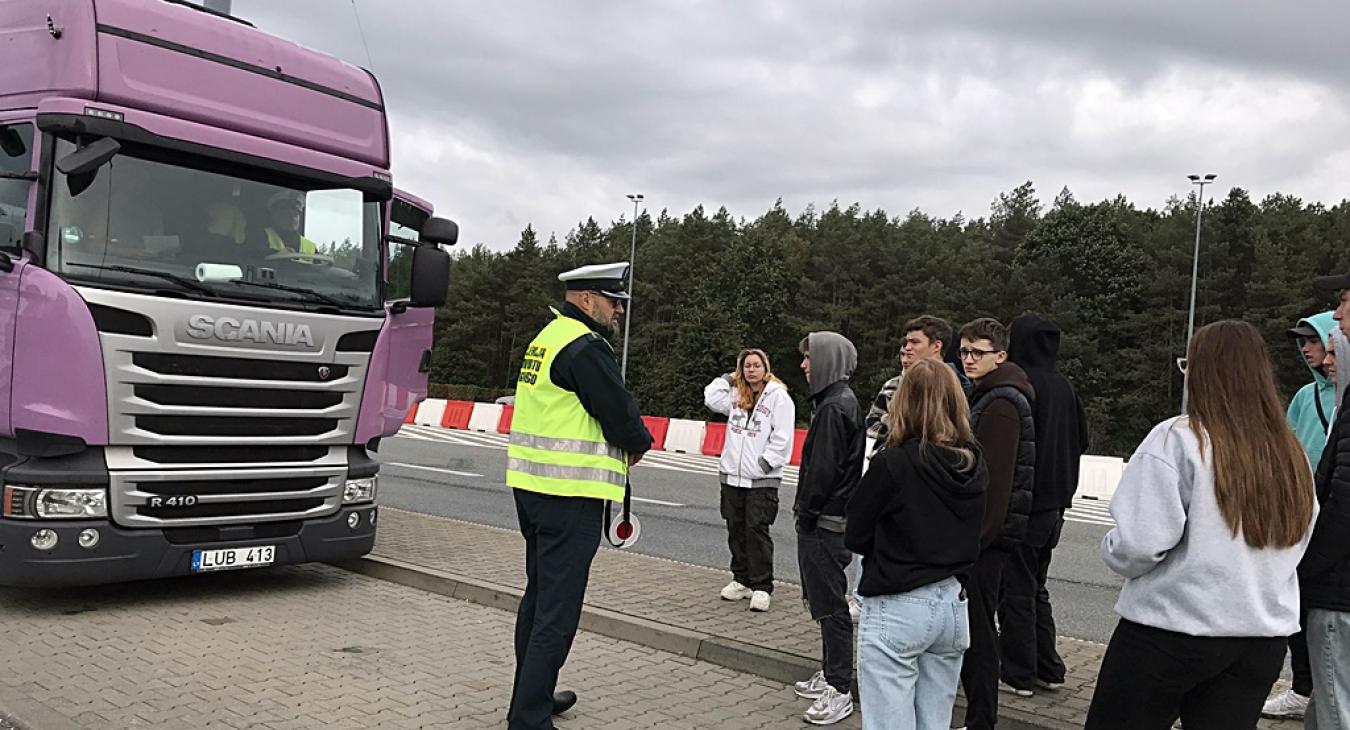 Zajęcia terenowe z Inspektorami WITD