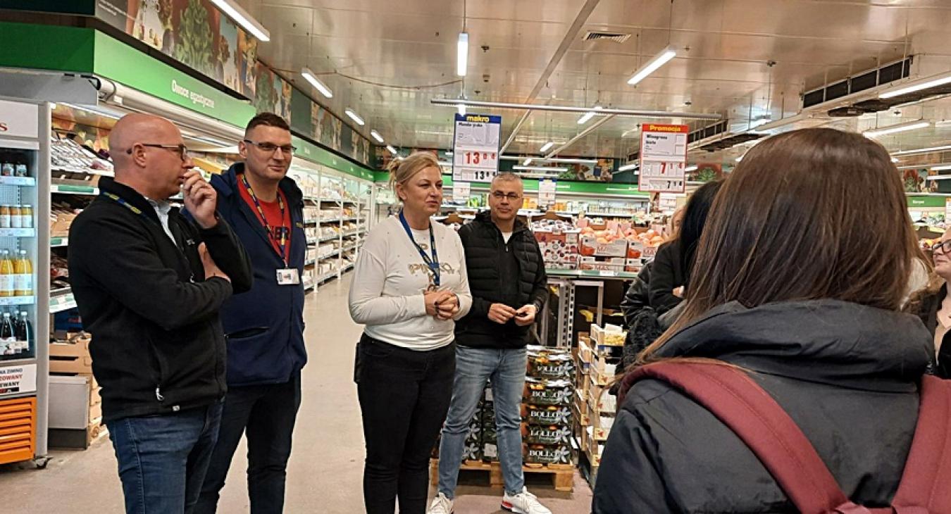 Wycieczka przedmiotowa do międzynarodowej sieci handlowej Makro w Poznaniu. 