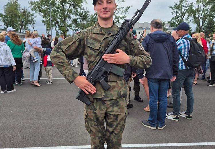 Żołnierz Pułku Reprezentacyjnego Wojska Polskiego